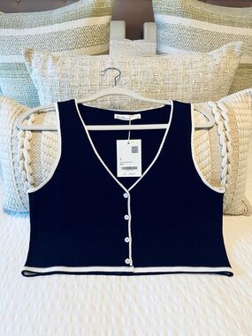 🖤Oak + Fort Black V-Neck Sweater Vest/ Button Front Tank (NWT), Size S